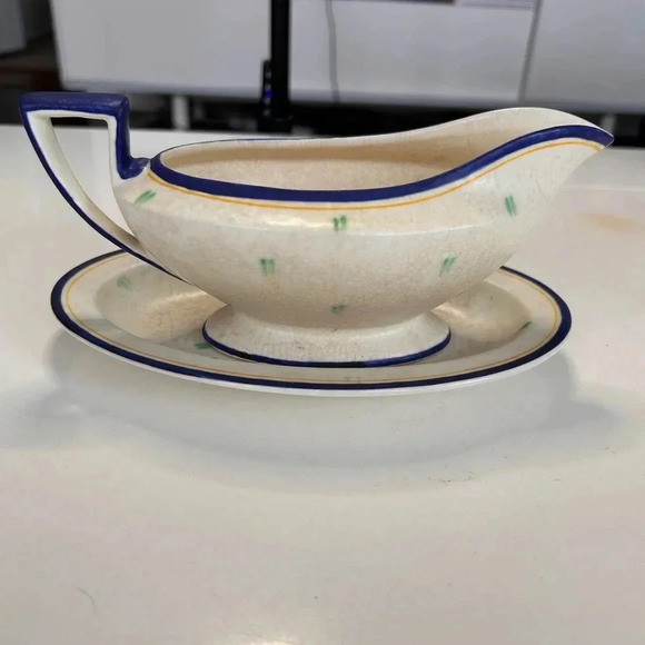 Rare Snow Glazed Crown Ducal Gravy Boat from England - Picture 6 of 10